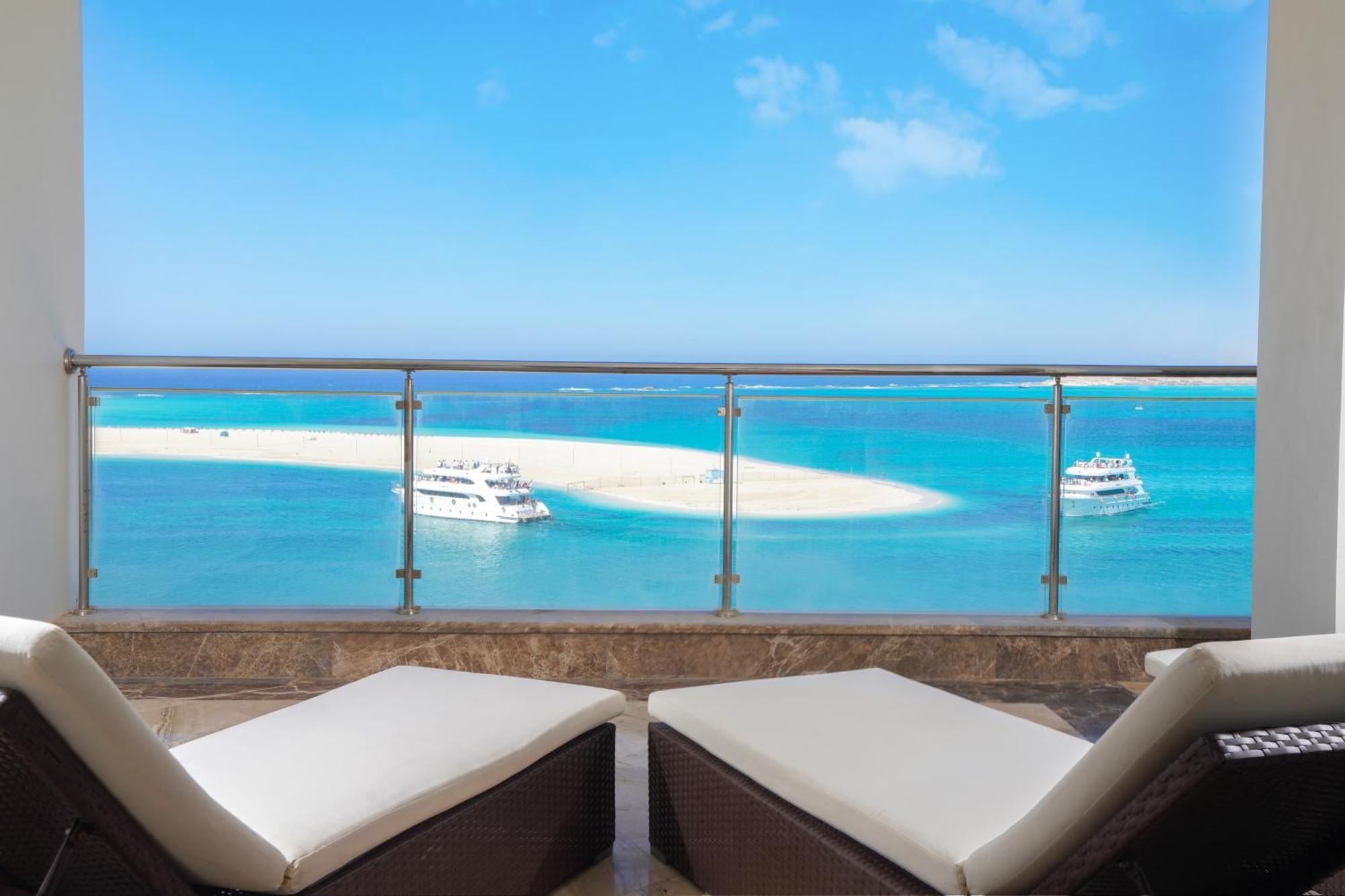 Triumph White Sands Hotel Mersa Matruh Exterior photo