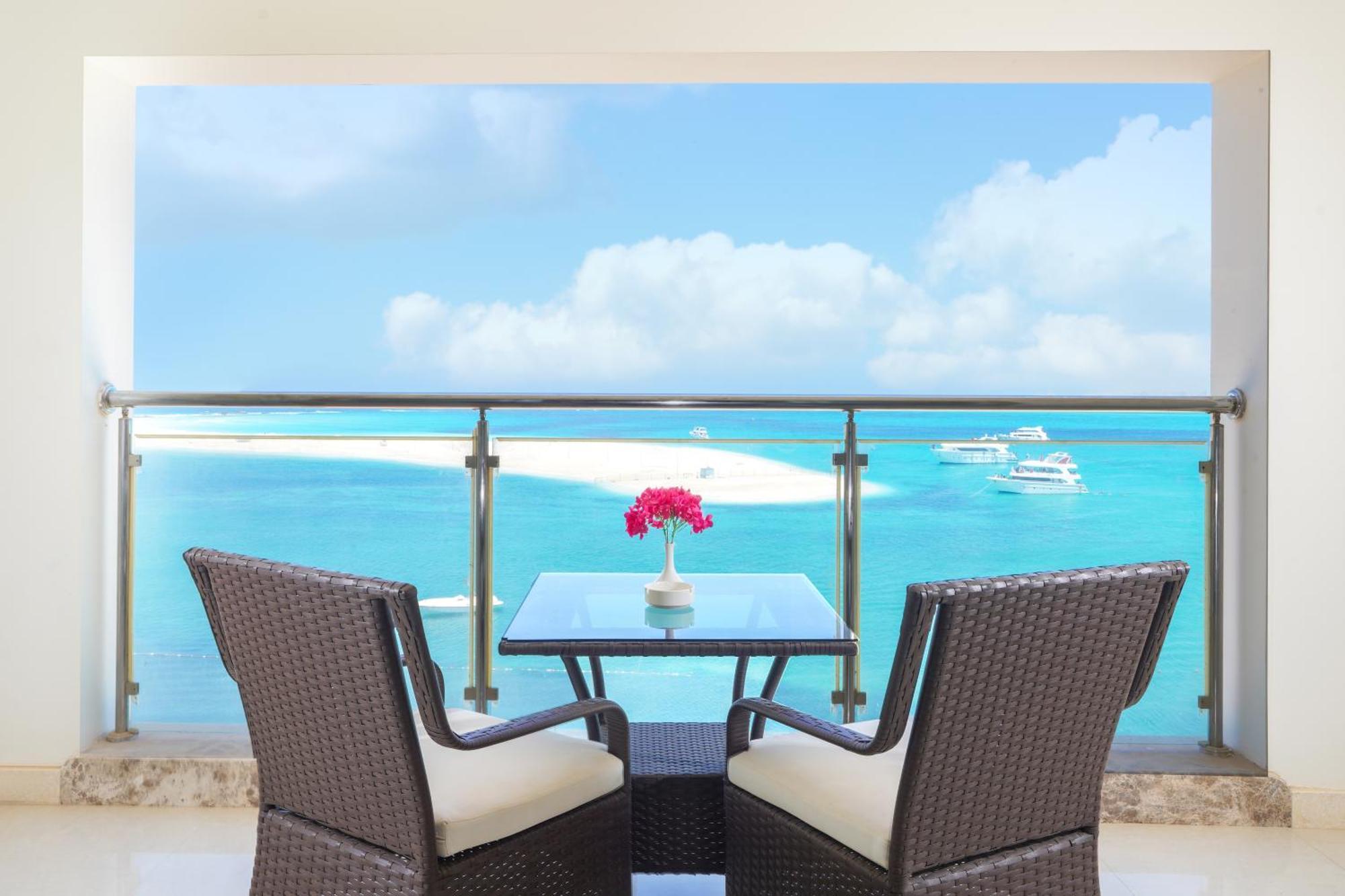 Triumph White Sands Hotel Mersa Matruh Exterior photo
